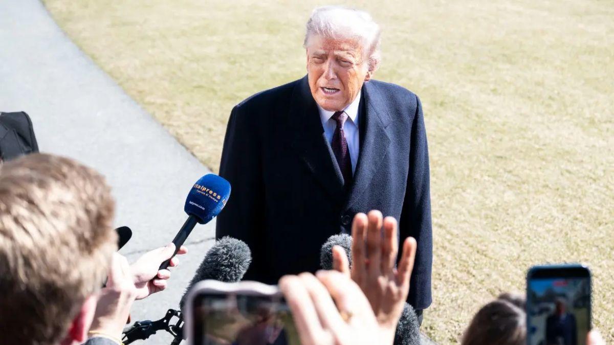 image of Donald Trump claimed Bill Clinton 'had a shot' at taking down Osama bin Laden before the attacks.