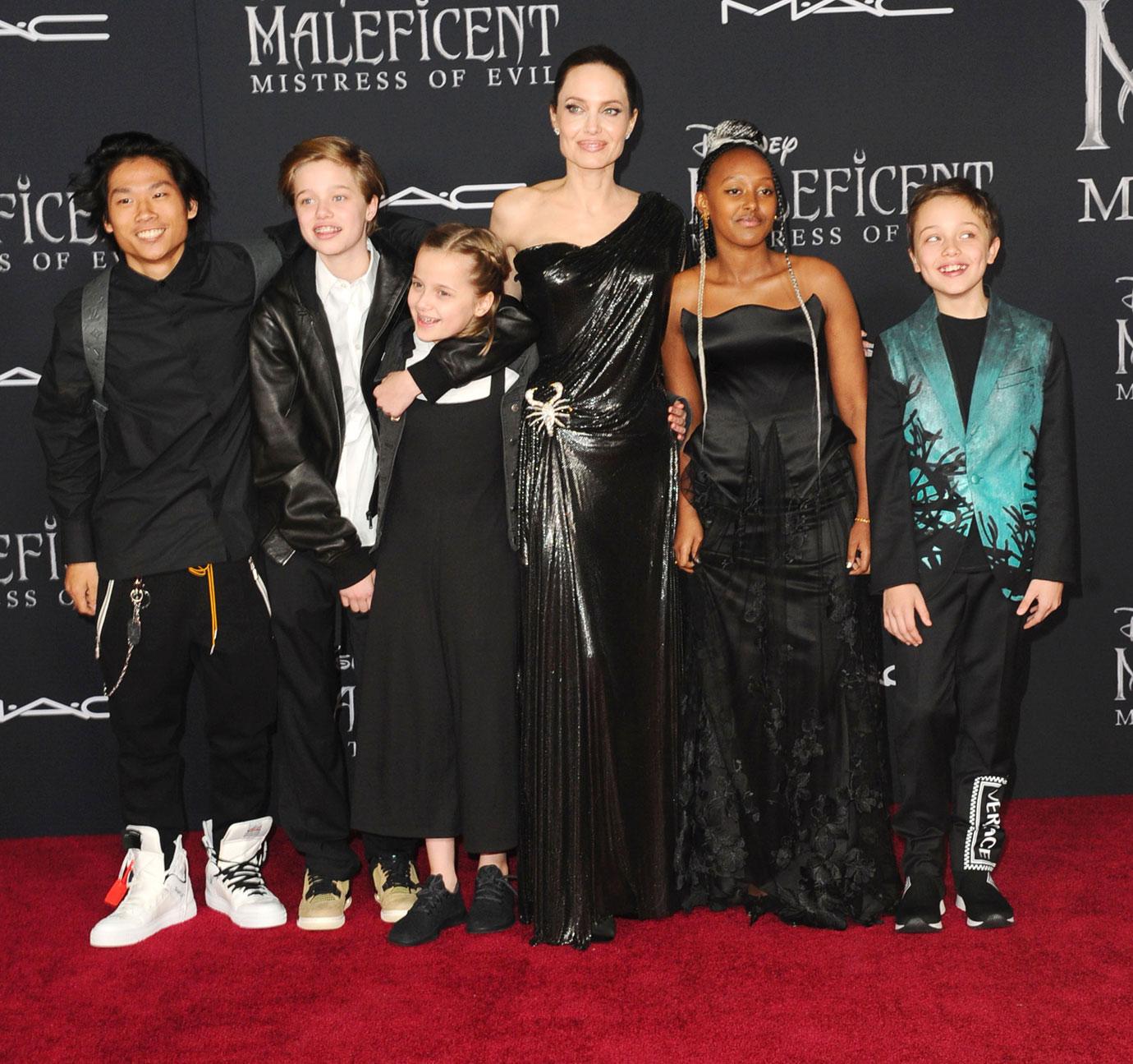 angelina jolie adn kids