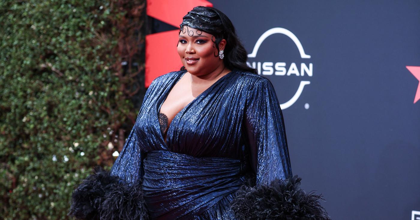 Lizzo Feels Attacked After Ex-Dancers Sue Her For Sexual Harassment picture