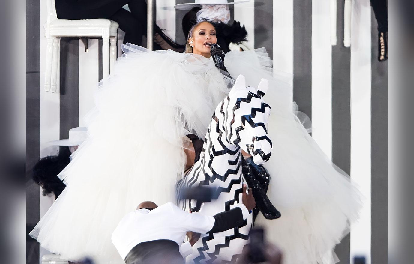 jlo-3