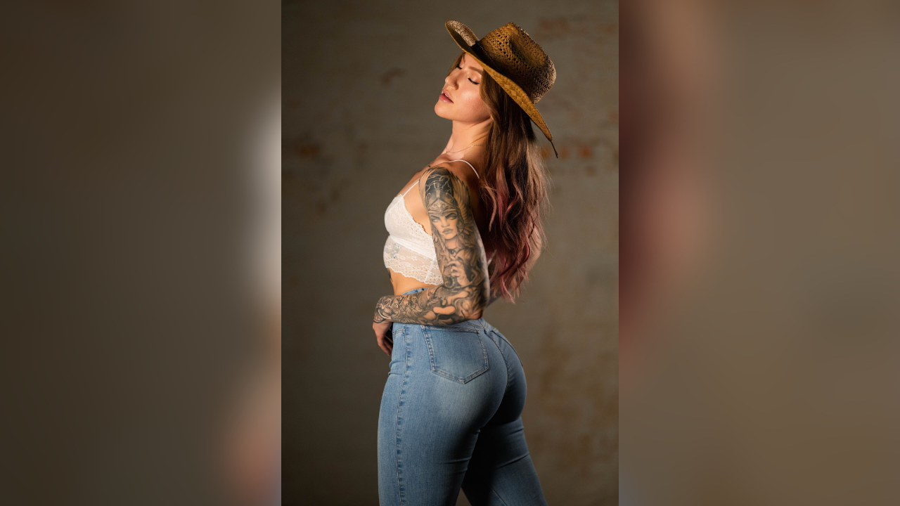 how becky recme transformed her body and business to dominate the content creator world