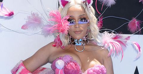 //doja cat contracted covid downplaying virus flu pp