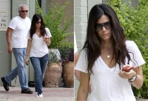 2010__08__Sandra_Bullock_Aug25_main 300×206.jpg