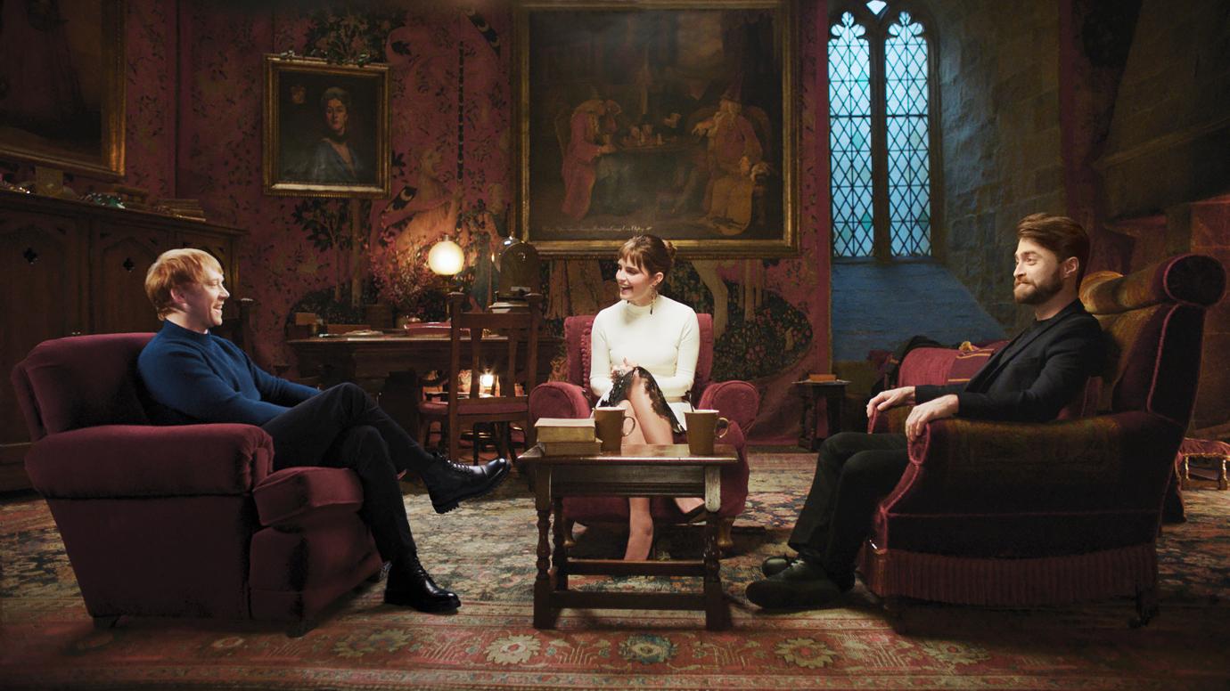 harry potter reunion mixes up emma watson emma roberts photos ok