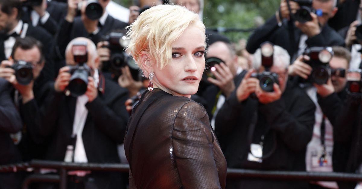 Photo of Julia Garner