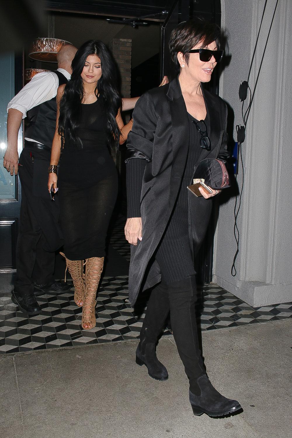 *EXCLUSIVE* Kylie and Kris Jenner have dinner at Craig&#8217;s