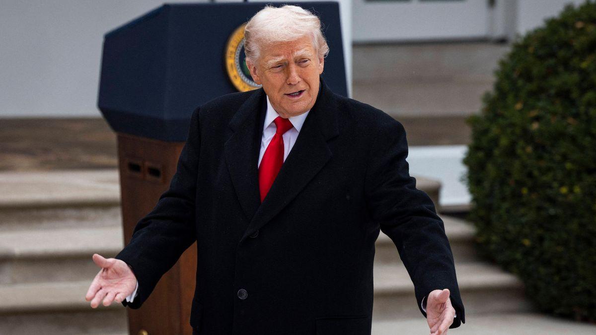 image of Rob Schneider praised Rob Reiner’s work despite their political differences.