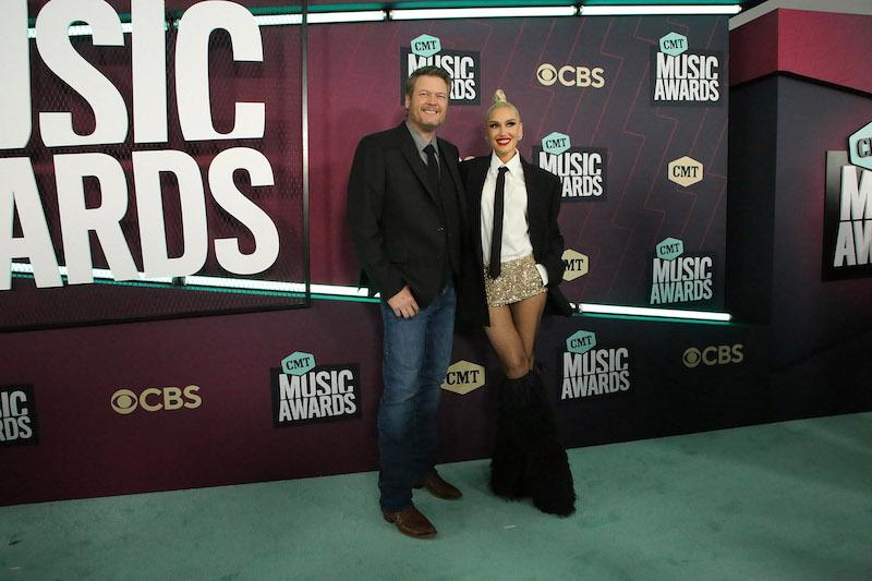 gwen stefani blake shelton shuts down divorce rumors