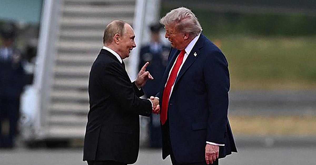 Image of the global leaders were all smiles as they headed toward Donald Trump's limousine.
