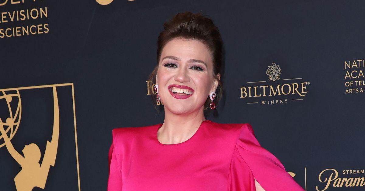 kelly clarkson exit rumors singer leaving her own talk show
