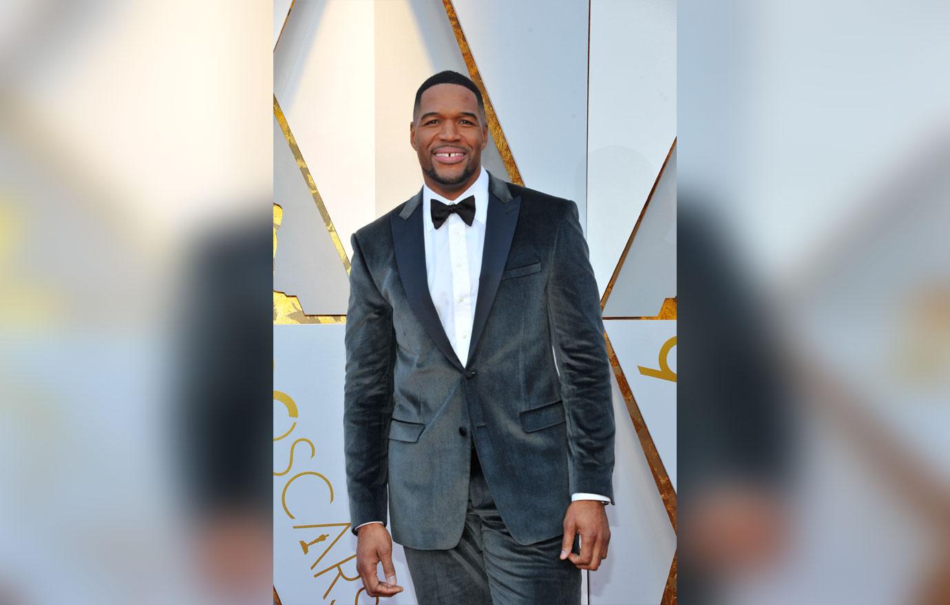 Michael strahan host own hour good morning america 2