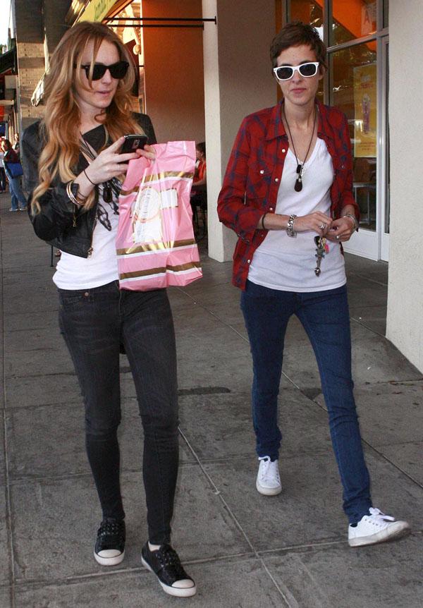 LINDSAY LOHAN And SAM RONSON Spotted Out On An Afternoon Shopping Spree (USA ONLY)