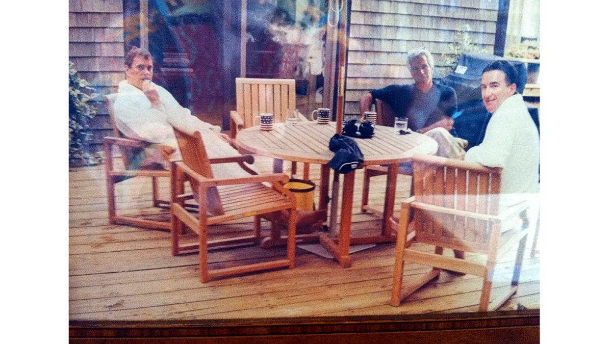 image of prince Andrew and Jeffrey Epstein