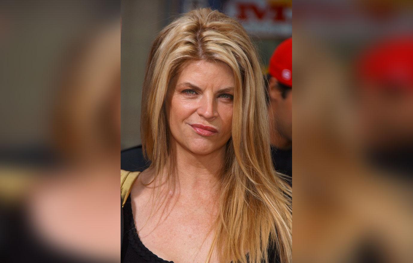 hollywood stars pay tribute kirstie alley death