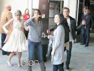 Taylor swift zac efron dance dare feb23nea.jpg
