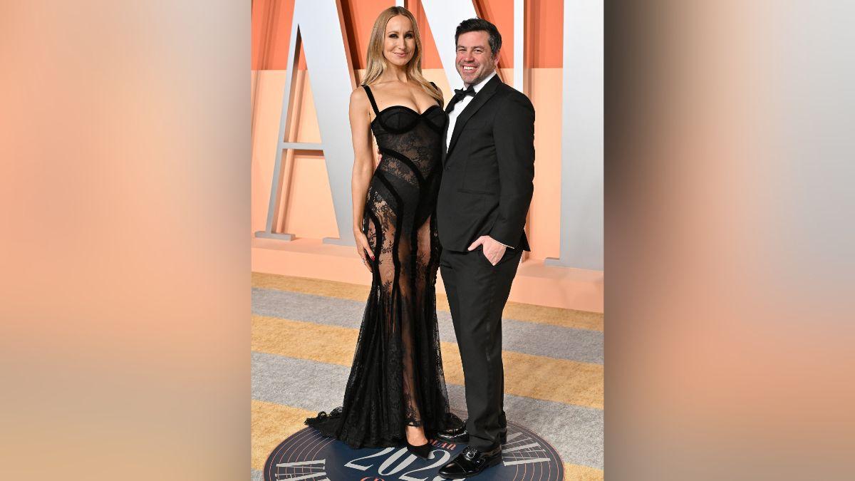 Image of Nikki Glaser gets turned on by her boyfriend exporing other physical connections.