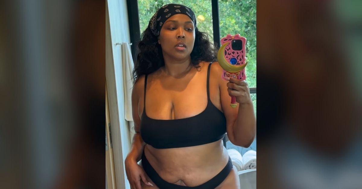 Photo of Lizzo showed off her curves in a bra and panty set.