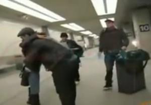 2011__03__Kellan_Lutz_Breaking_Dawn_March4newsnea 300×208.jpg