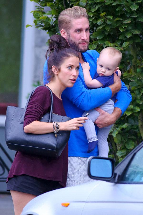 Kaitlyn bristowe shawn booth baby pics