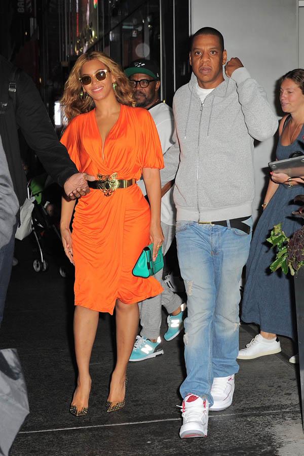 EXCLUSIVE: Beyonce and Jay Z leave their NYC office together following their vacation in Florence, Italy