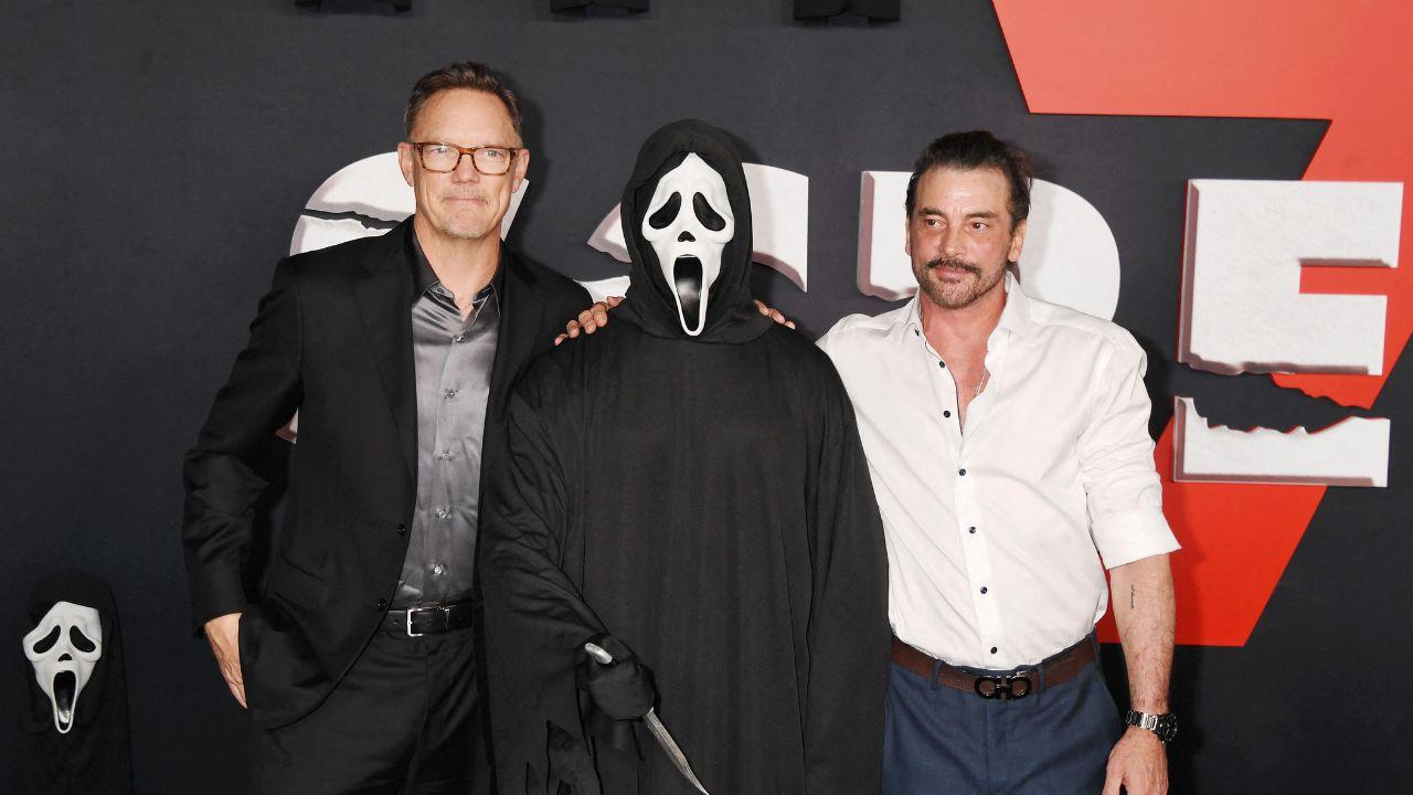 pic of Matthew Lillard, Skeet Ulrich.