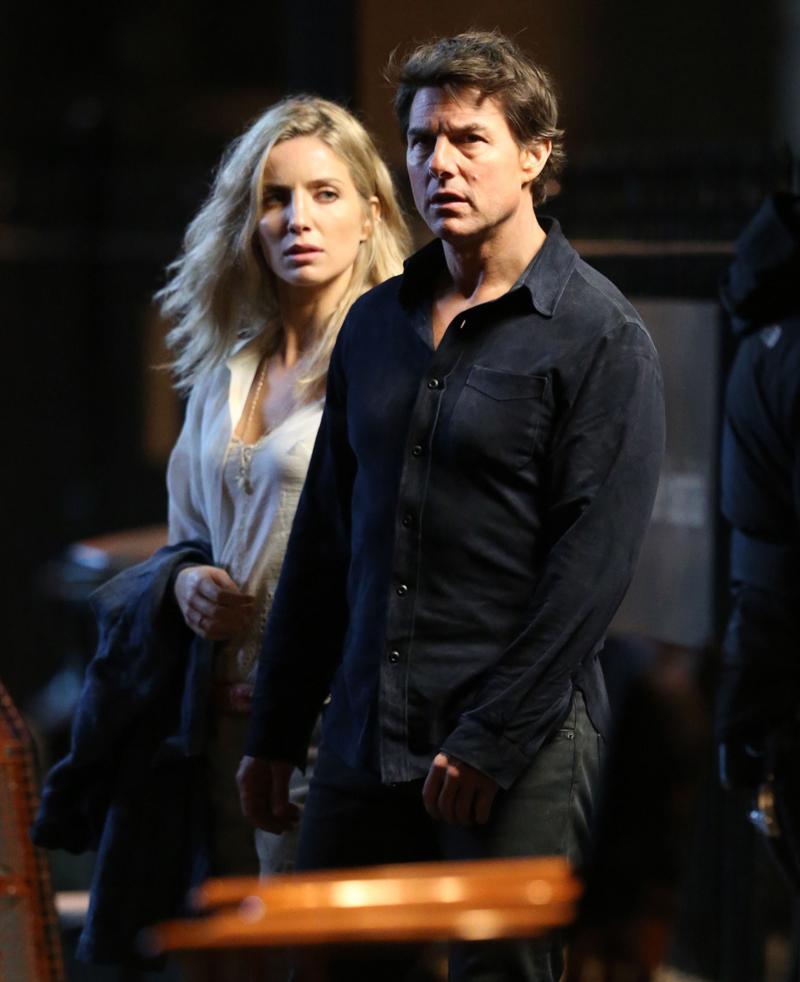 Stars On The Set Of &#8216;The Mummy&#8217;