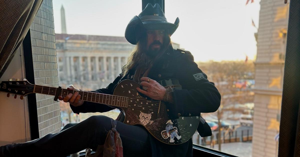 billy ray cyrus meltdown onstage performing donald trump liberty ball