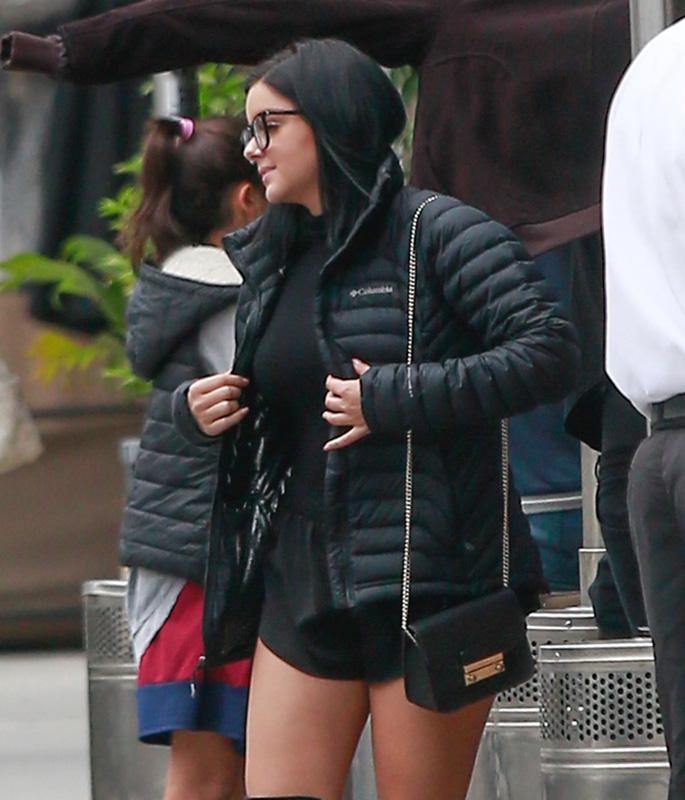 Ariel Winter &amp; A Friend Grab Lunch In Beverly Hills