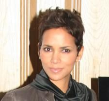 Halle Berry and Angelina Jolie 'Bonded' Over 'Divorces and Exes