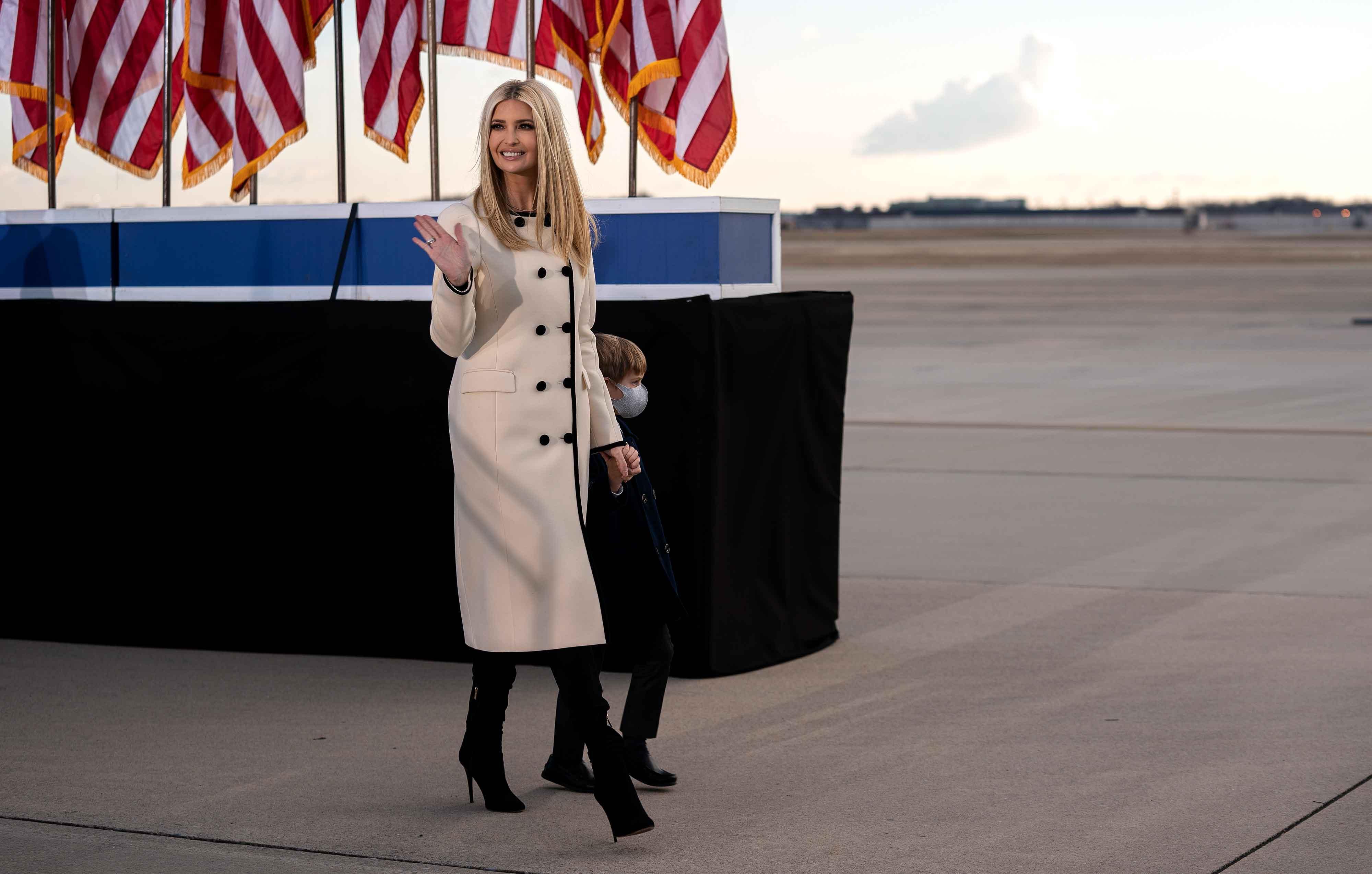 ivanka trump volunteering in florida