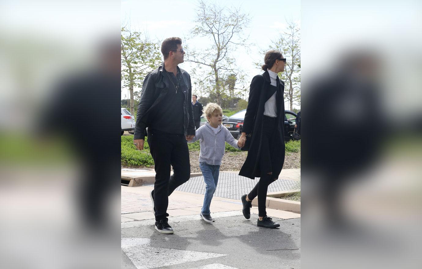 Robin Thicke Seen With Son As He & Paula Patton Battle For Custody