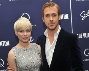 2010__12__Michelle_Williams_Ryan_Gosling_Dec8newsnea 300×238.jpg