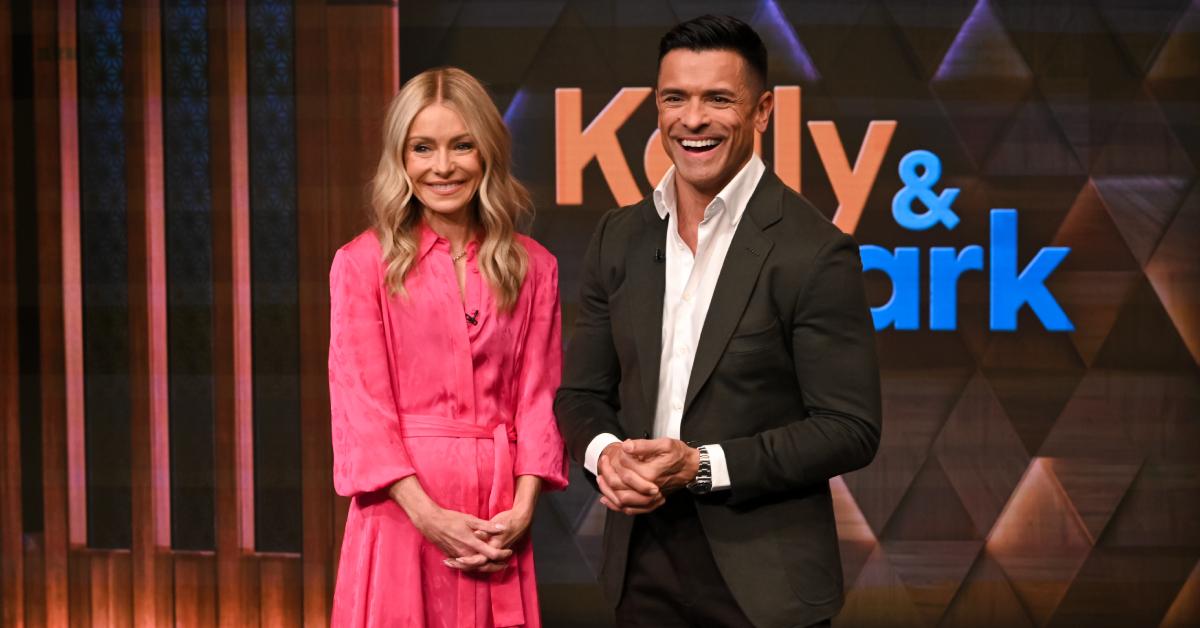kelly ripa mark consuelos laugh patrick schwarzenegger white lotus