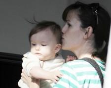 2009__11__jennifer_garner_mainhoriz 225&#215;178.jpg