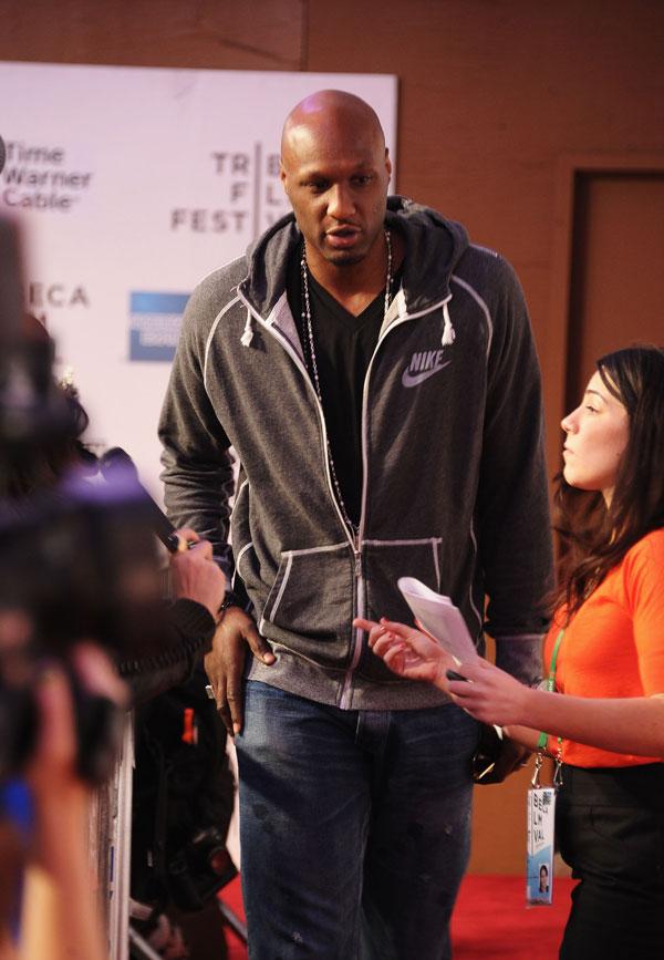 Lamar odom walking 06