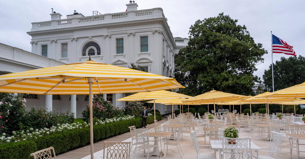 Image of the same umbrellas from Mar-a-Lago were recently added to the White House Rose Garden.