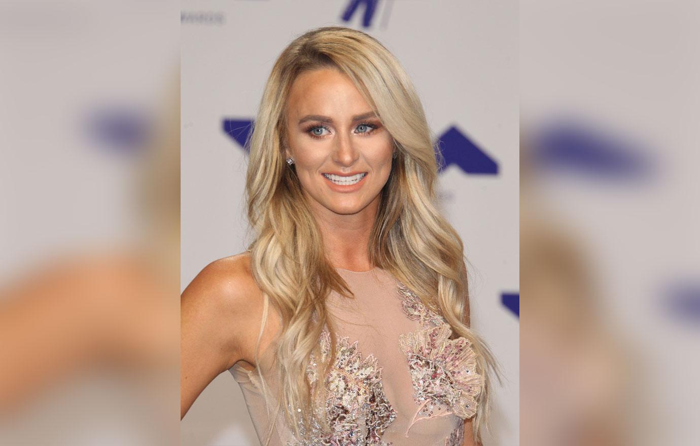 Leah Messer VMAs Arrivals leah messer daughter hospital