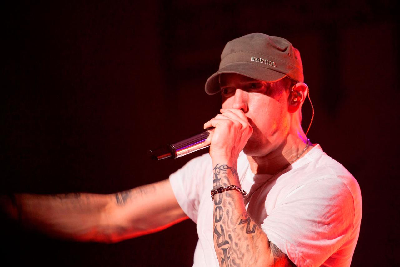 Eminem Commemorates 10 Years Of Sobriety With Inspirational Pic