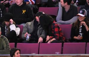 2011__02__Matthew_Morrison_Olivia_Munn_Feb21_01 300×191.jpg