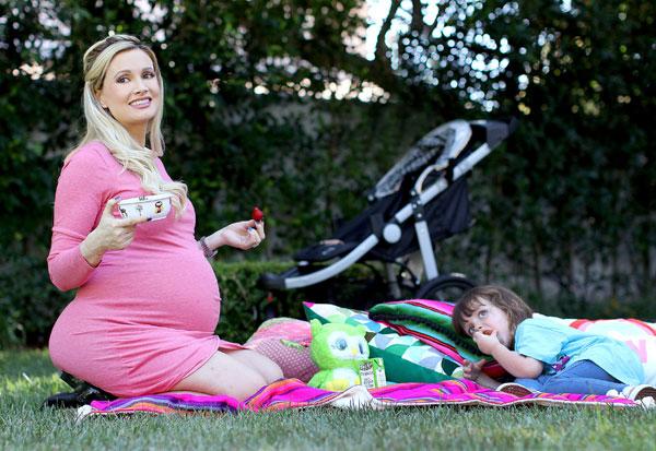 holly madison pregnant second child