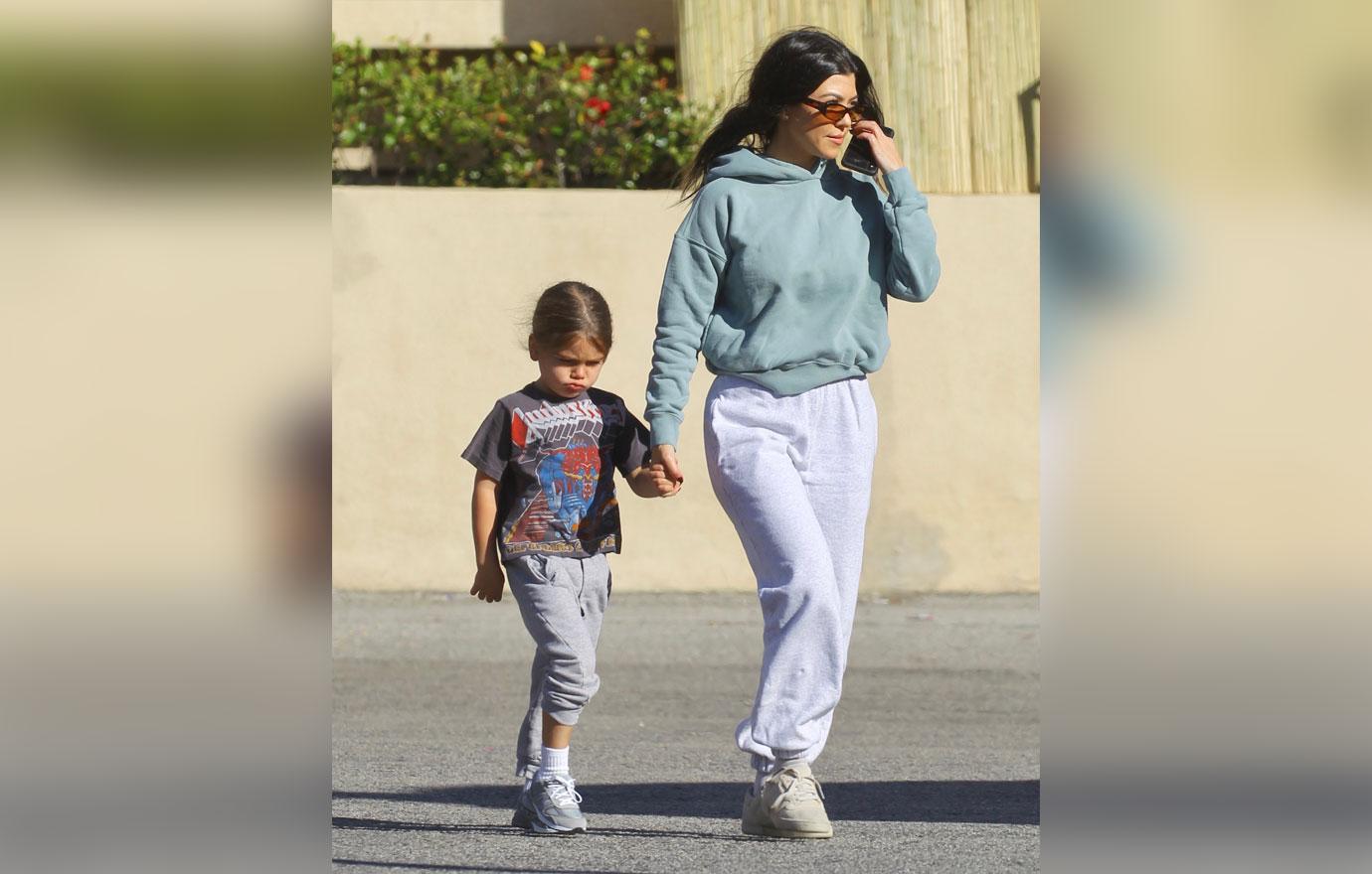 Kourtney Kardashian Takes Her Son Reign To Color Me Mine Painting Studio