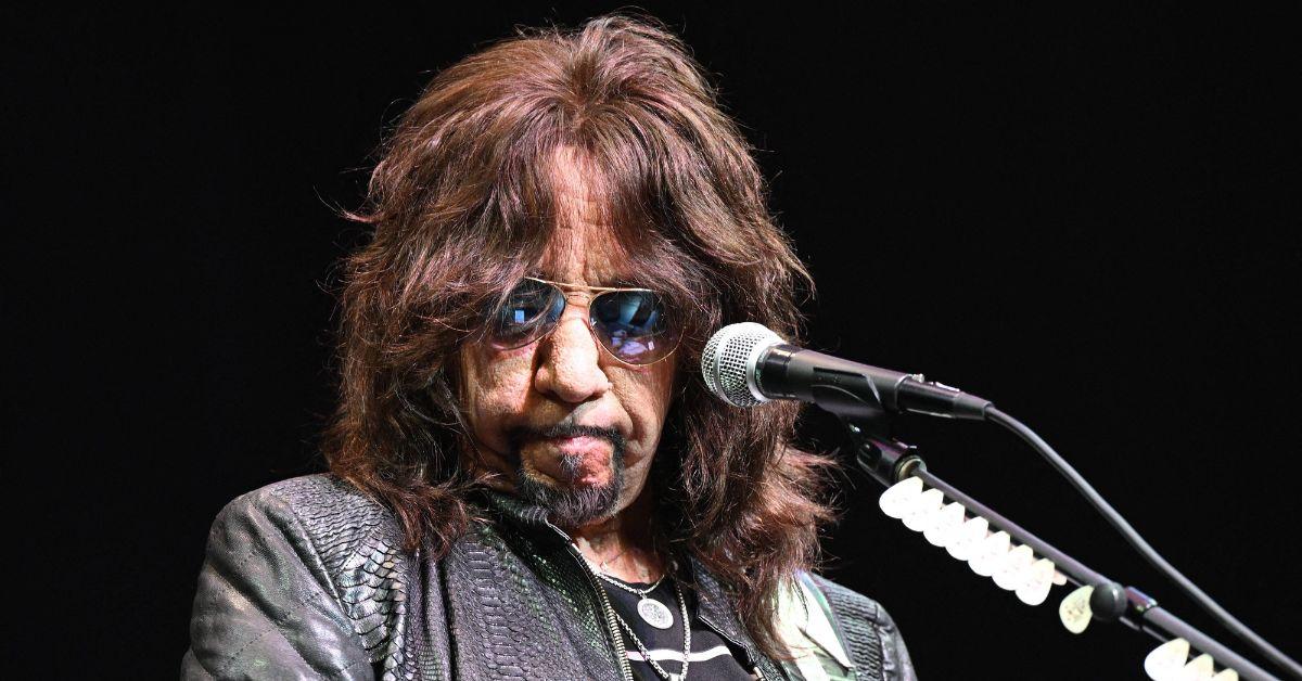 ash frehley kiss dead