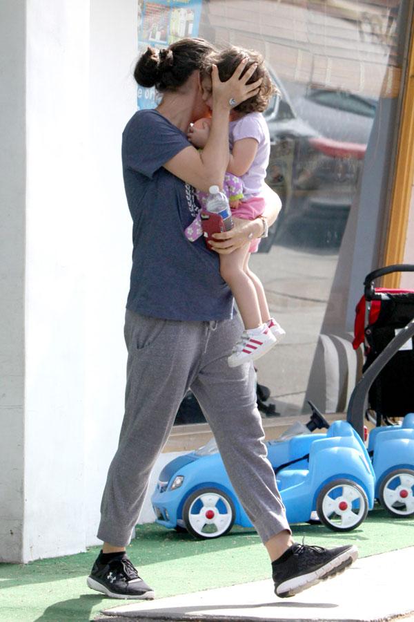 mila kunis daughter wyatt