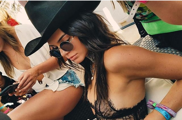 Jenner nipple challenge kylie Kendall Jenner