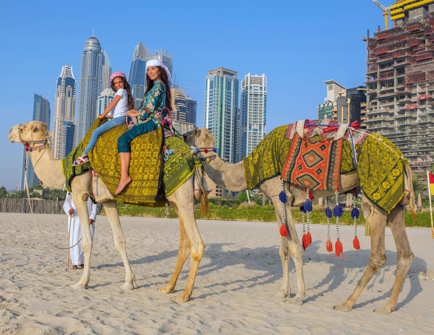 EXCLUSIVE: Farrah Abraham and her daughter Sophia living it up in Dubai, Farrah and her daughter ventured out for a camel ride before relaxing at the pool at Pallazo Versace Hotel