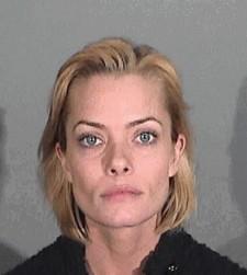 2011__01__Jaime_Pressly_Jan6news 225×300.jpg