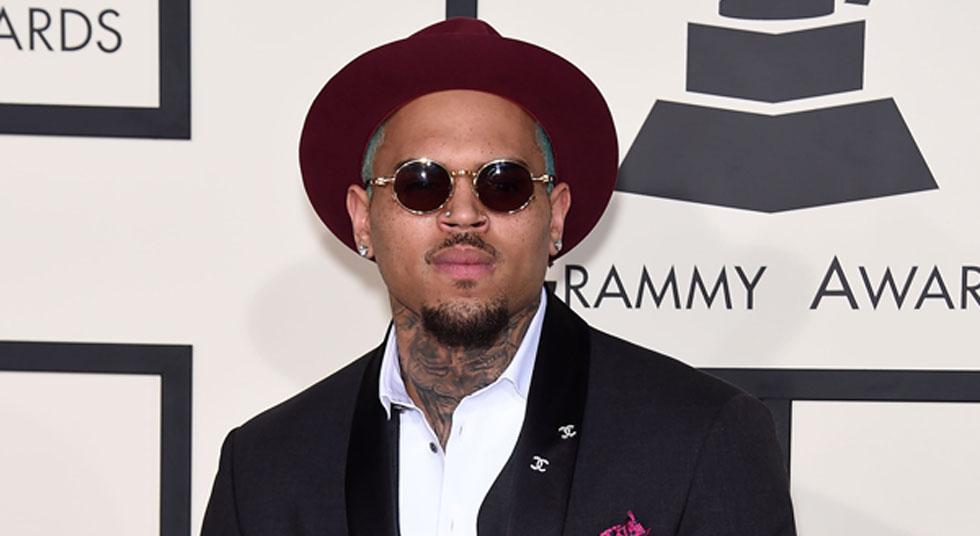 Watch Chris Brown Arrive At 2015 Grammy Awards Without Girlfriend ...