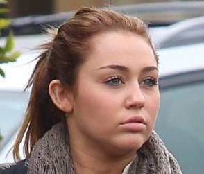 2011__07__Miley_Cyrus_July6news 294×300.jpg