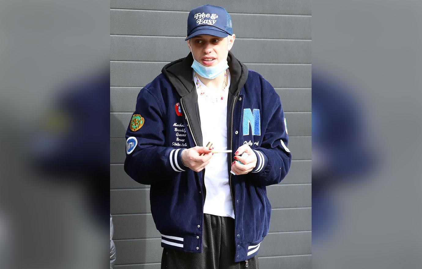 pete davidson spotted jewelry shopping as he plans to spend holidays with kim kardashian ok