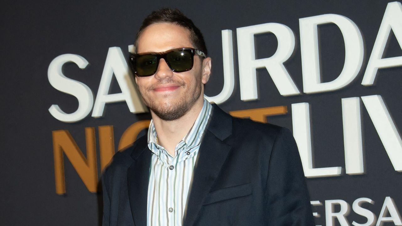 image of Pete Davidson stays sober for his daughter.